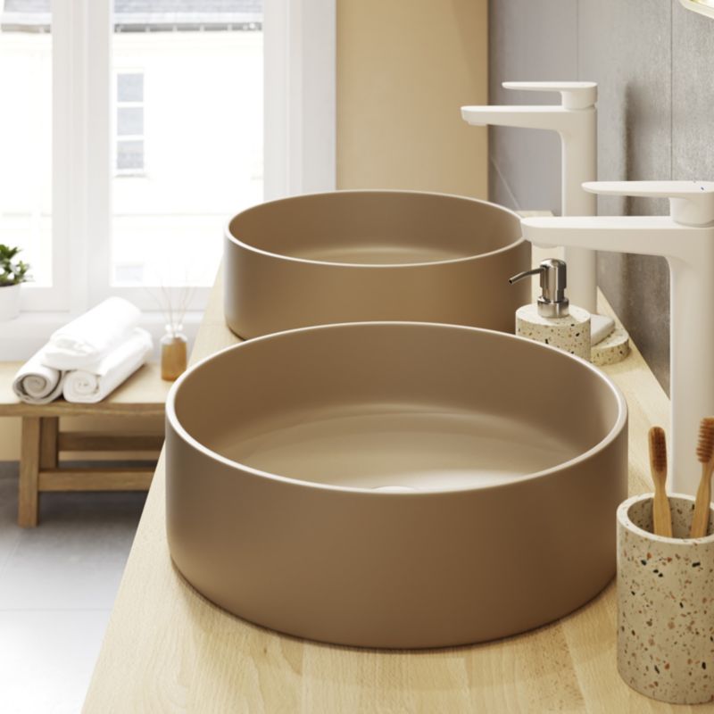 GoodHome Hartland badeværelsesbordplade 120,5 cm massiv eg