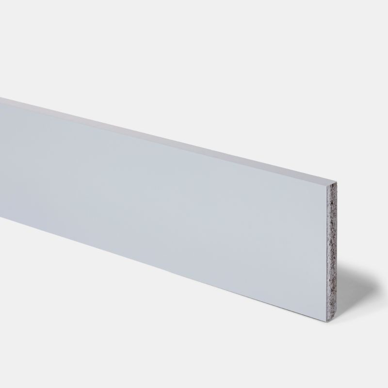 GoodHome Alisma sokkel 240 x 15 cm grå højglans