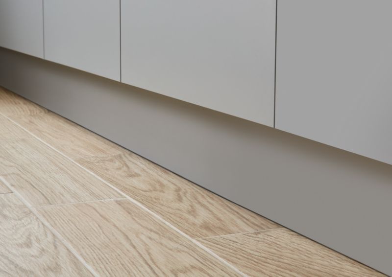 GoodHome Balsamita sokkel 242 x 15 cm mat grå
