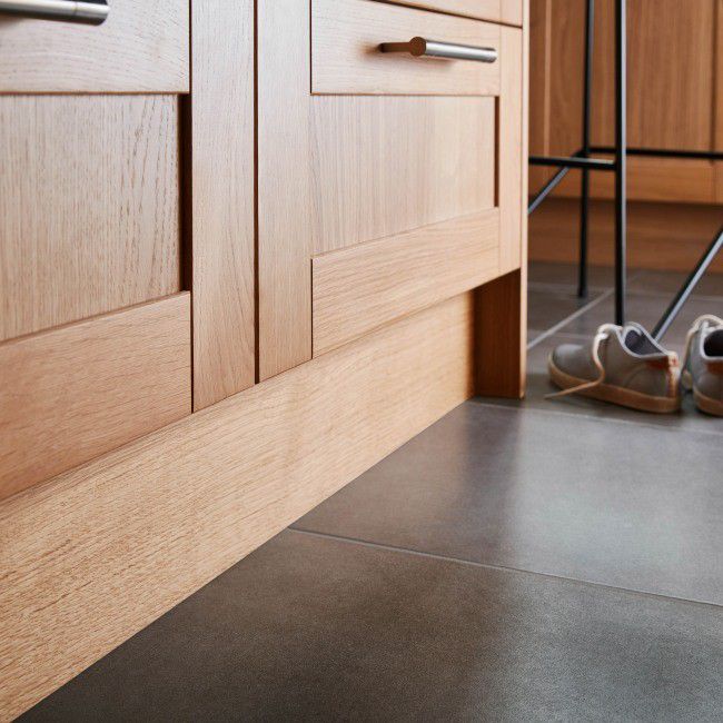 GoodHome Verbena sokkel 240 x 14,8 cm i naturlig eg