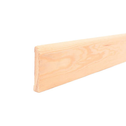 Fodpanel i fyrretræ 12 x 70 x 2500 mm