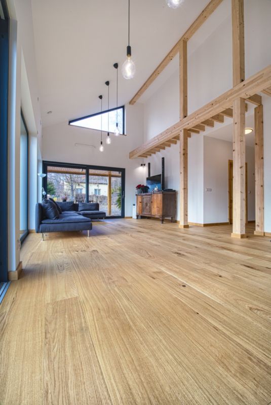 Forfineret gulvbræt Zip Eg Knudret lakkeret 1,45 m²