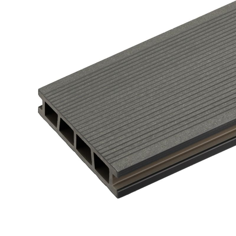 https://media2.castorama.pl/is/image/CastoramaPL/deska-tarasowa-kompozytowa-bergdeck-b150-czarny-szczotkowany-4000-x-150-x-25-mm-1-szt-~5901592258167_05c_MP?$MOB_PREV$&$width=1200&$height=1200