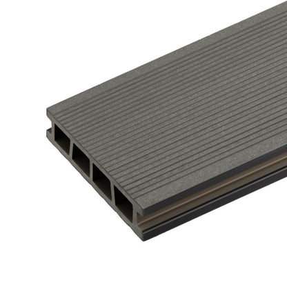 https://media2.castorama.pl/is/image/CastoramaPL/deska-tarasowa-kompozytowa-bergdeck-b150-czarny-szczotkowany-4000-x-150-x-25-mm-1-szt-~5901592258167_05c_MP?$MOB_PREV$&$width=1200&$height=1200