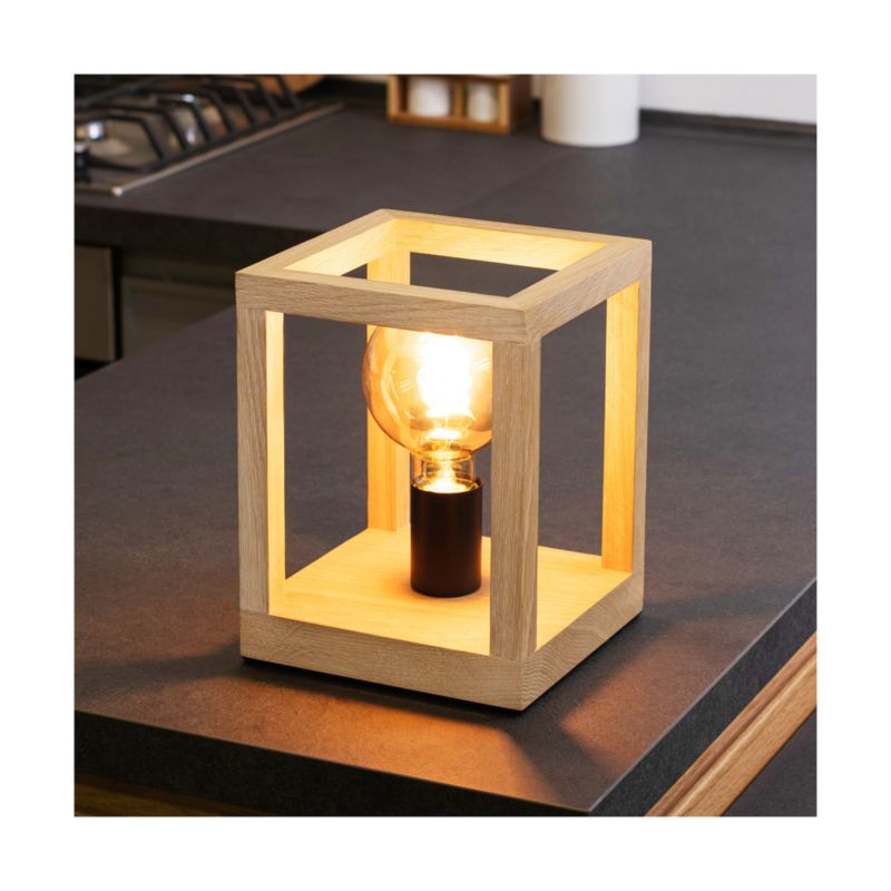 Træbordlampe SPOT Light 1xE27 Maks. 60W Olieret Eg FSC med Sort Metal, Dansk Produceret, 1 stk.