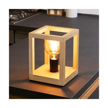 Træbordlampe SPOT Light 1xE27 Maks. 60W Olieret Eg FSC med Sort Metal, Dansk Produceret, 1 stk.