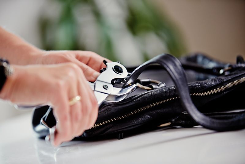 Læderhullemaskine Rapid RP03 med drejelig hoved