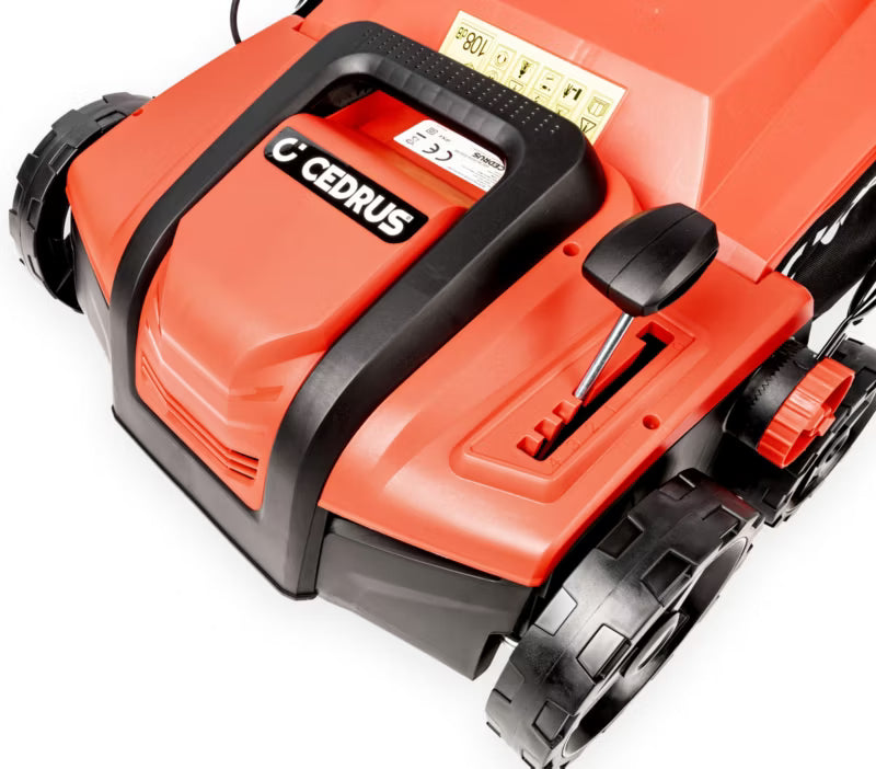 Elektrisk Plænelufter og Vertikalskærer 38 cm 1800W WE38