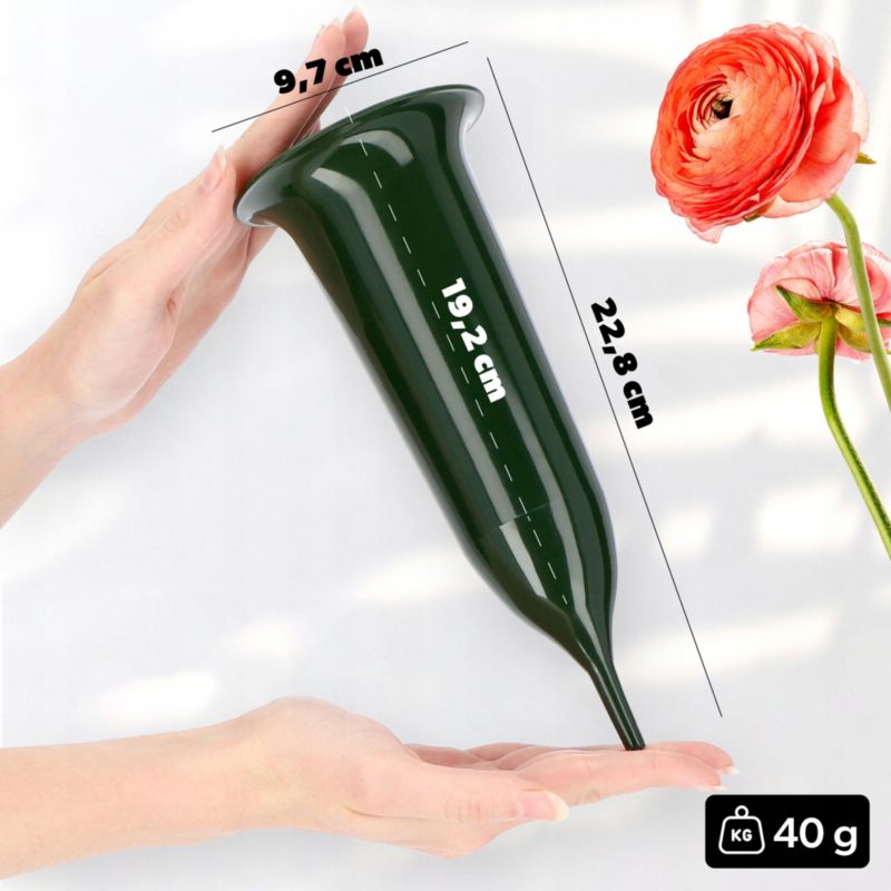 KADAX gravvase med nedstik - 23 cm grøn til blomster, 1 stk.
