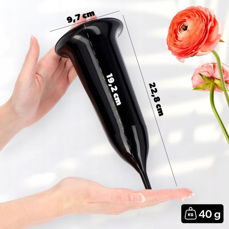 KADAX flakon til gravsted 23 cm kunstige blomster med sort spyd 1 stk.