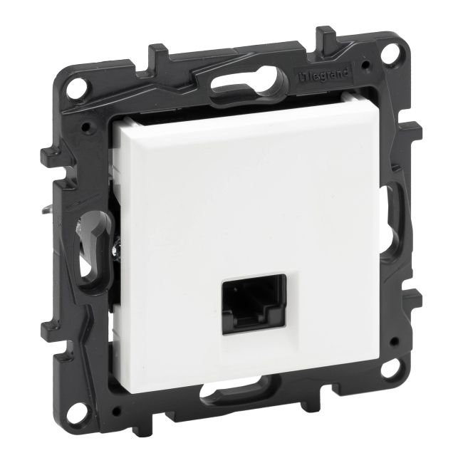 Legrand Niloe Step hvid RJ45-computernetværksstik til indbygning