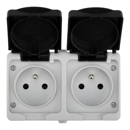 Jacobsen dobbelte udendørsstik IP54 med jord, overflademonteret