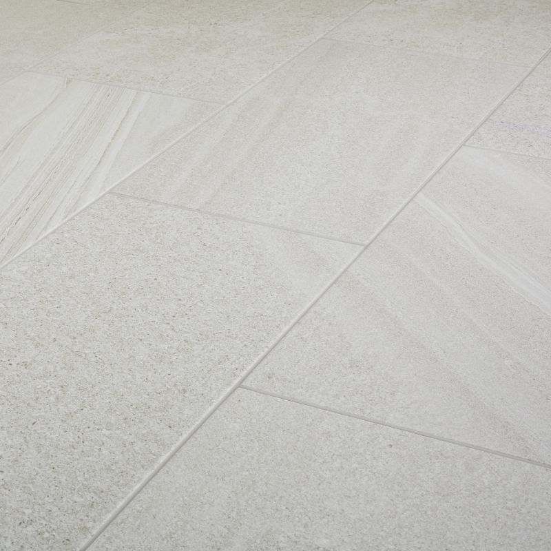 Frostbestandig English Stone GoodHome porcelænsflise 29,8 x 59,8 cm silk med skridsikkerhed R10 1,25 m²
