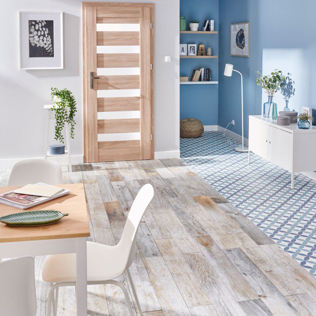 Frostbestandig glaseret Etienne porcelænsflise 60 x 60 cm greige 1,44 m²