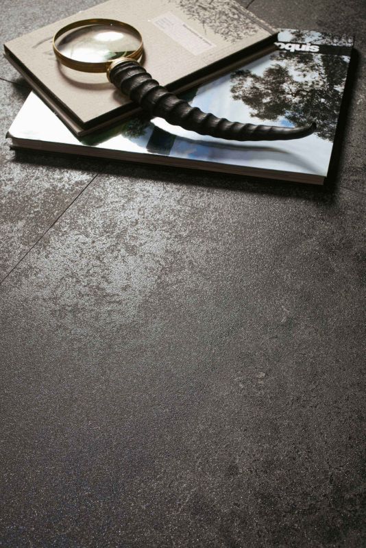 Frostbestandig glaseret Millstone-gulvflise 60 x 120 cm sort 1,44 m²