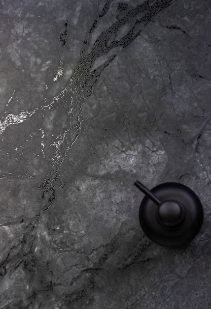 Riverstone storformatet porcelænsflise 80 x 160 cm sort 2,56 m²