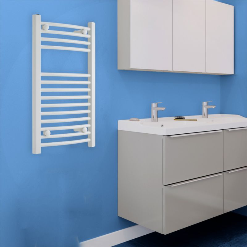 Profilvarmet badeværelsesradiator Blyss 700 x 400 mm hvid