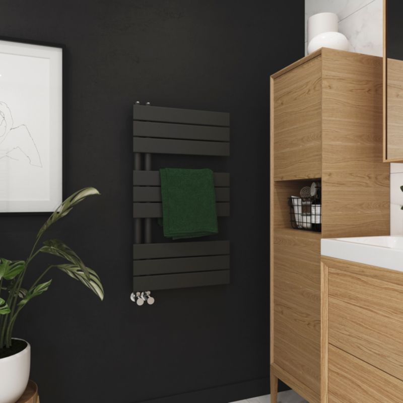 GoodHome Boxwood badeværelsesradiator 90 x 50 cm mat-sort