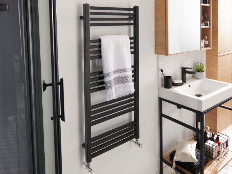 GoodHome Duala badeværelsesradiator 105 x 45 cm mat-sort