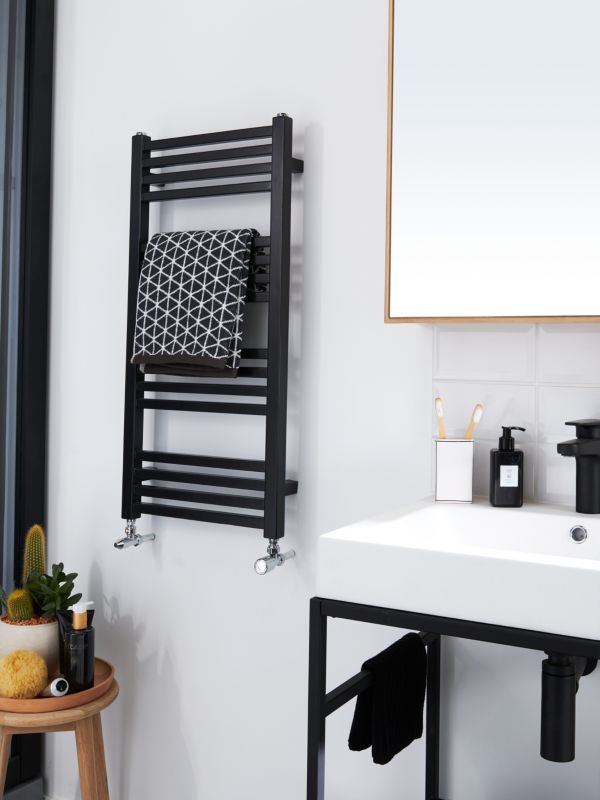 GoodHome Duala badeværelsesradiator 83 x 40 cm mat-sort