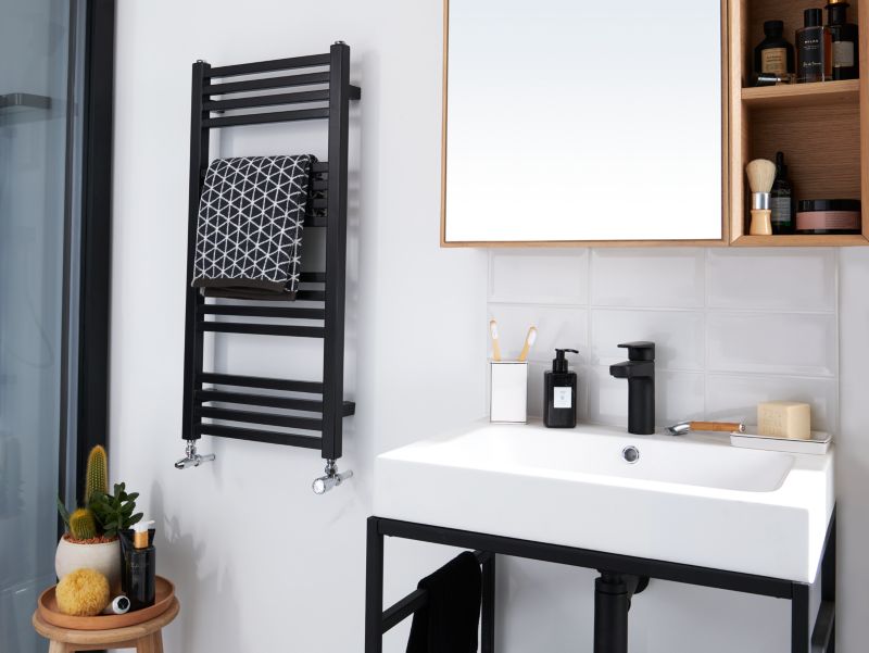 GoodHome Duala badeværelsesradiator 83 x 40 cm mat-sort