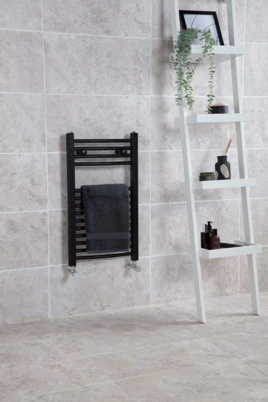 GoodHome profilvarmet sort badeværelsesradiator 70 x 40 cm