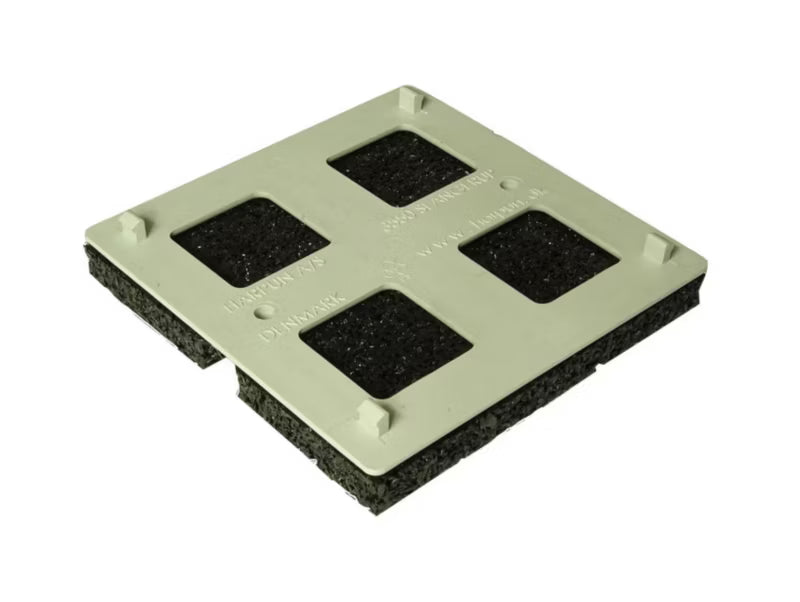 Gummibrik med Beskyttelsesplade 110x110x13 mm Sort