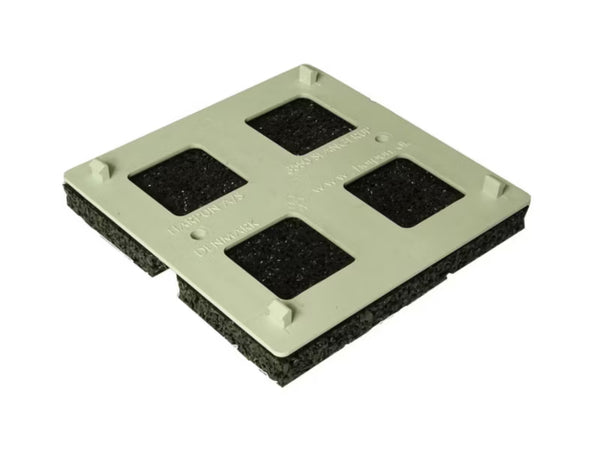 Gummibrik med Beskyttelsesplade 110x110x13 mm Sort
