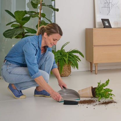 Gummibørste med skuffe GoodHome