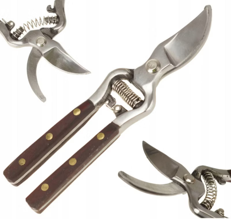 Havesaks Smedet 220 mm Træskaft
