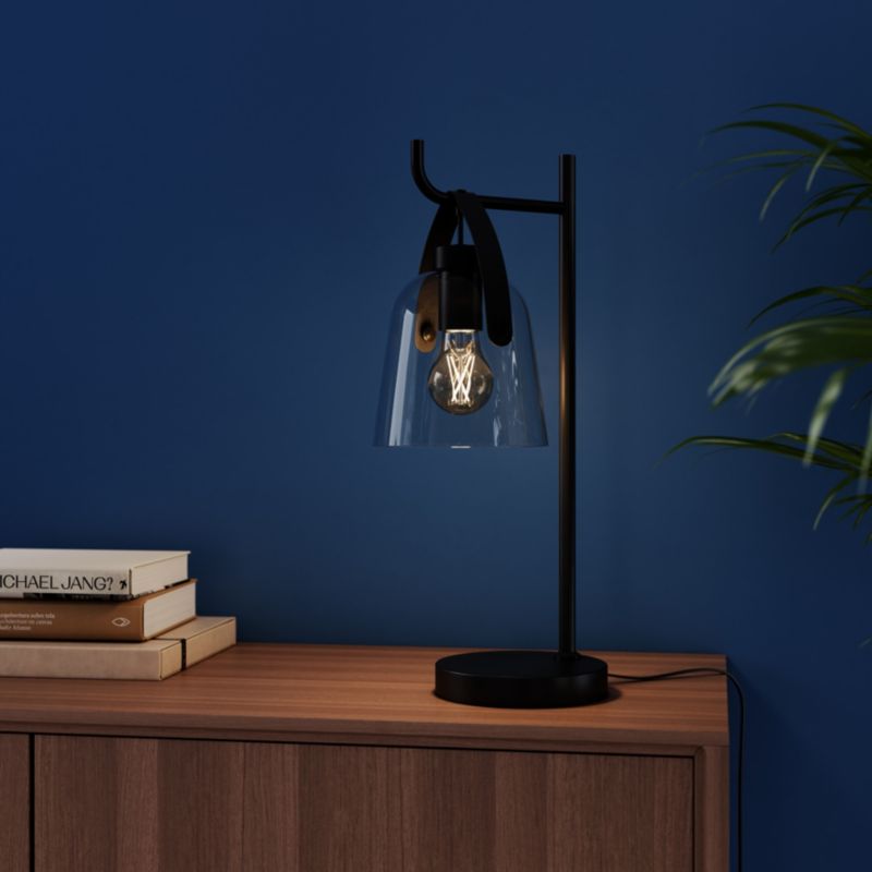 Intelligent LED-filamentpære Amber Jacobsen Myko A60 E27 806 lm CCT