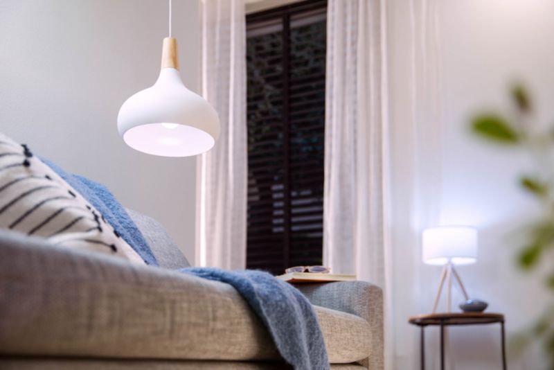 Smart LED-pære Philips SMD A67 E27 RGB