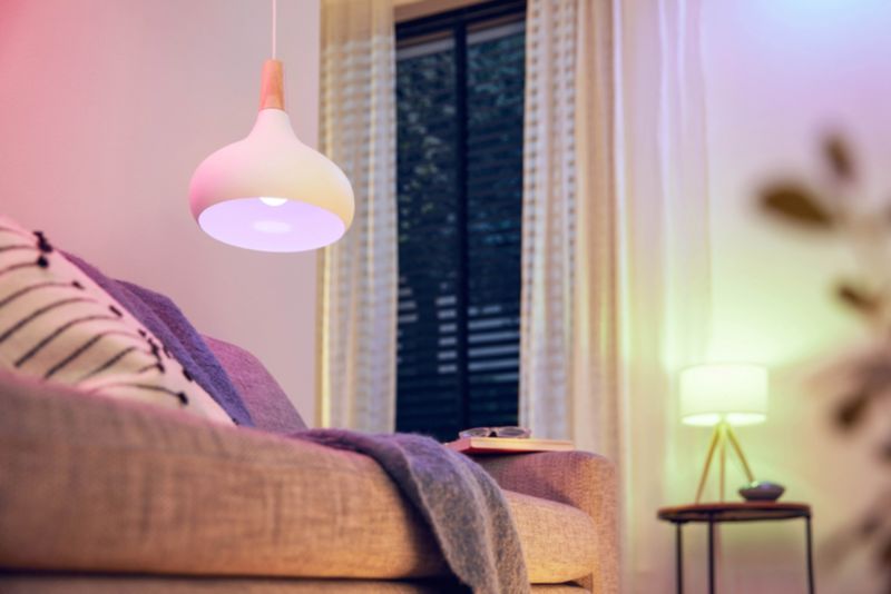 Smart LED-pære Philips SMD A67 E27 RGB