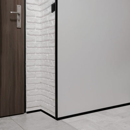 Hård PVC-vinkel 50x20 mm, QUEST, dekorativ, L-profil, hjørnebeskytter, KT, sort, 1 m