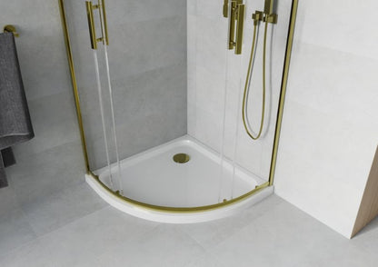 https://media2.castorama.pl/is/image/CastoramaPL/kabina-prysznicowa-mexen-rio-p-okr-g-a-80-x-80-cm-transparent-z-ota-brodzik-flat-bia-y~5907709147843_05c_MP