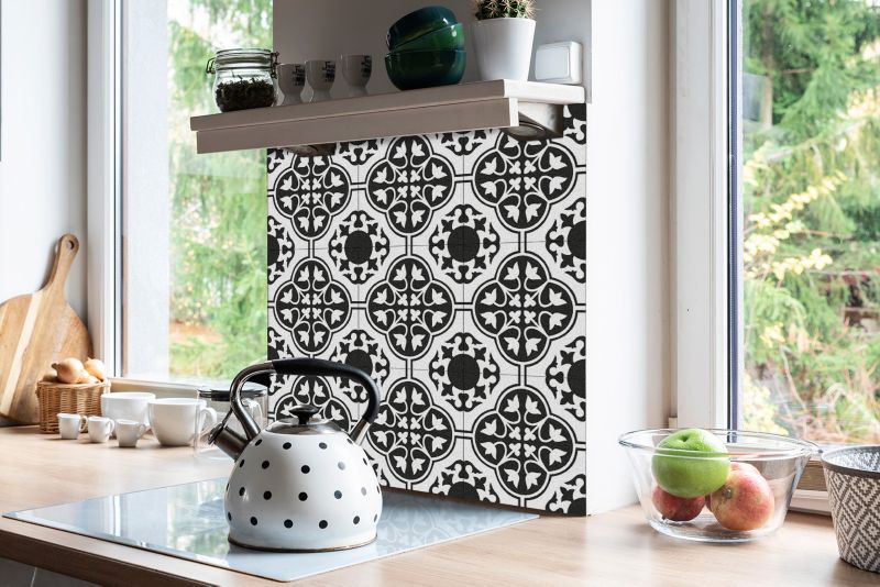 Selvklæbende Tulup ornamentfliser med blomsterdesign 30 x 30 cm, 9 stk.