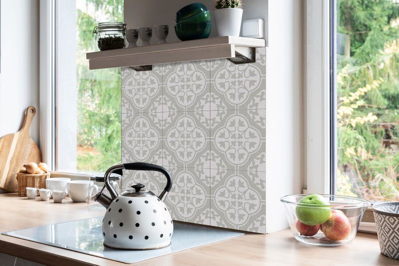 Selvklæbende Tulup ornamentfliser med blomsterdesign 30 x 30 cm, 9 stk.
