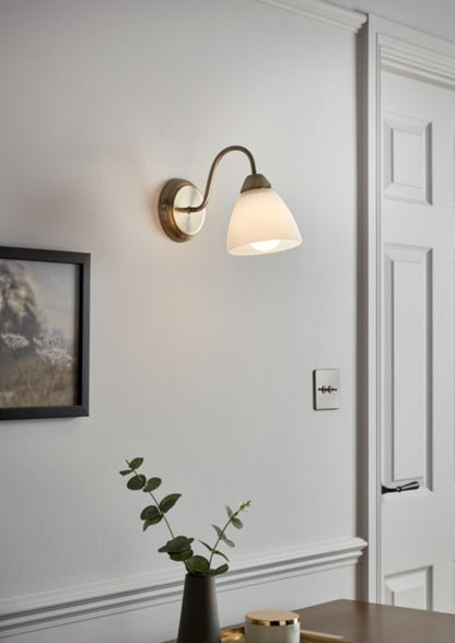 GoodHome Saucats 1-punkts væglampe E27 i antik bronze