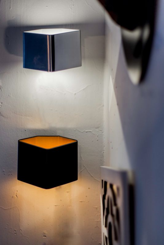 Væglampe SPOT Light 1xLED 6W i sort med gyldent accent, polsk producent, 1 stk.