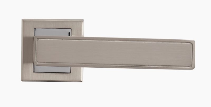 Schaffner Clara dørhåndtag med kvadratisk roset i nikkel / satin / krom