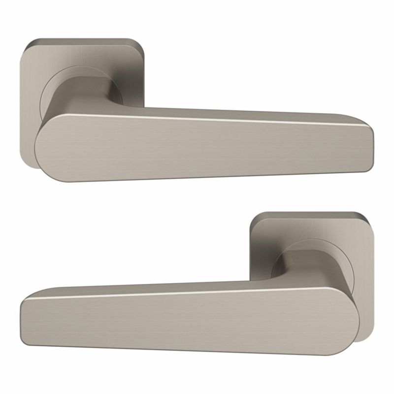 GoodHome Robust dørhåndtag med kvadratisk roset i satin-nikkel
