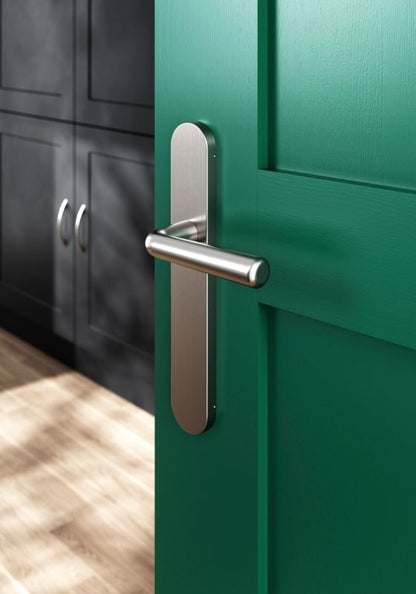 GoodHome Solid dørhåndtag med roset i satin‑nikkel