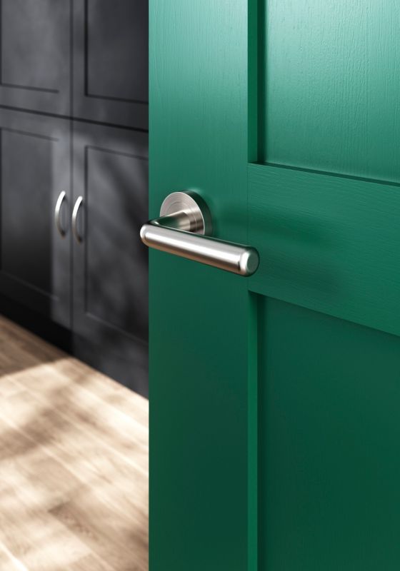 GoodHome Solid dørhåndtag med rund roset i satin-nikkel
