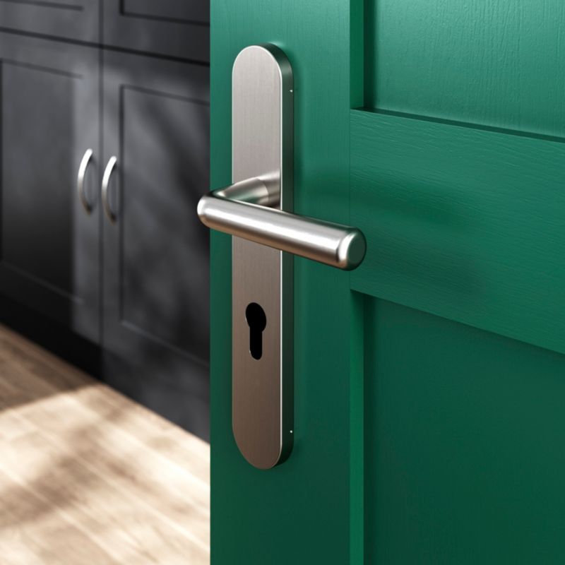 GoodHome Solid dørhåndtag med roset og nøglehul, satin-nikkel