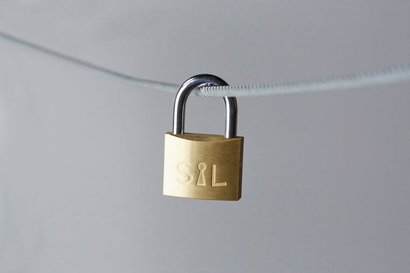 Smith & Locke hængelås i messing 38 mm