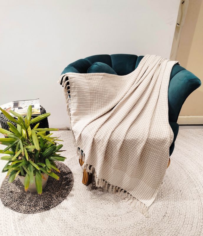 Vævet plaid 130 x 170 cm i beige tern