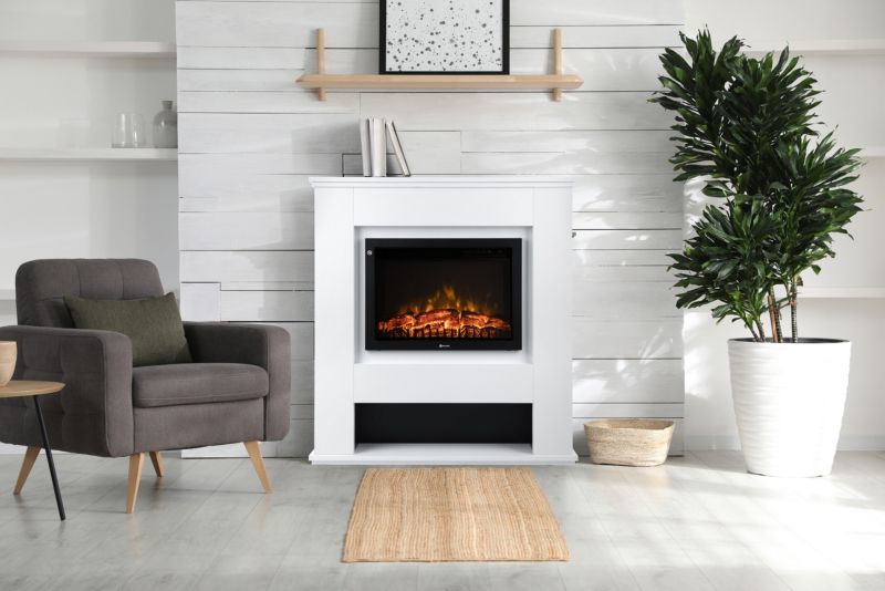 Ferretti Celine Hvid Portal Elektrisk Pejs med Realistisk LED Flamme og Træopbevaring