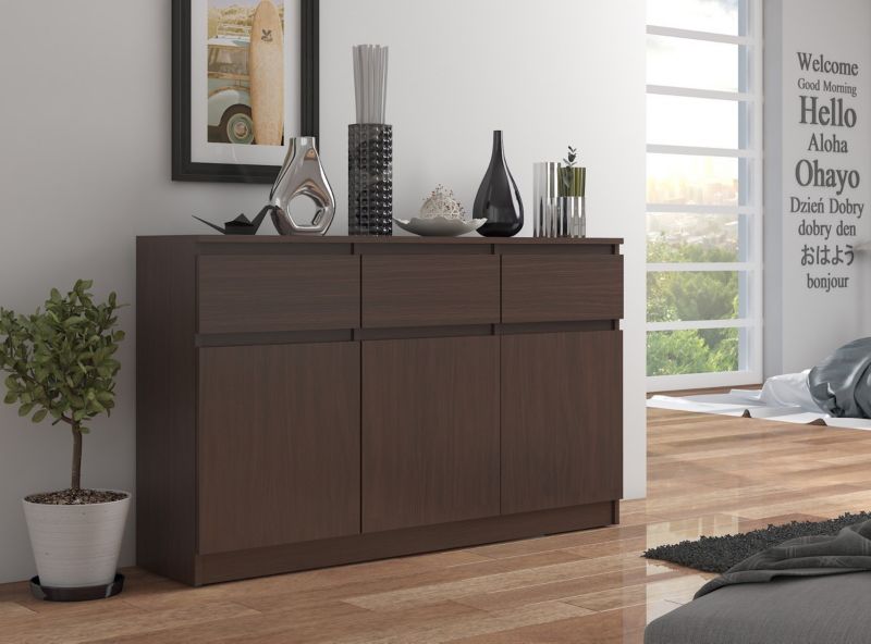 Kommode Akord K140 Wenge 138 cm 3 døre 3 skuffer mat Wenge farve 6 hylder 138x40x99 cm 1 stk.