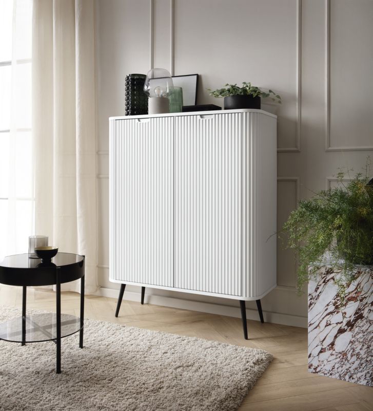 Høj kommode Bettso Zova 103 cm med to døre på guldfarvede ben, hvid, 1 stk.