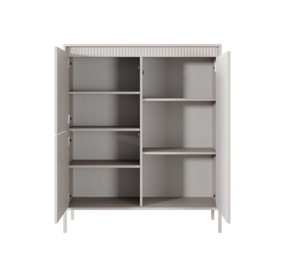 Tre-dørs kommode Bettso Senso 103 cm høj med rillede fronter i beige, 1 stk.